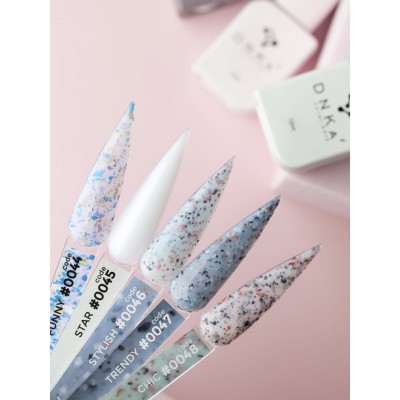 DNKa Cover Base 12 ml no.0044 Funny DNKa Cover Base 12 ml no.0044 Funny